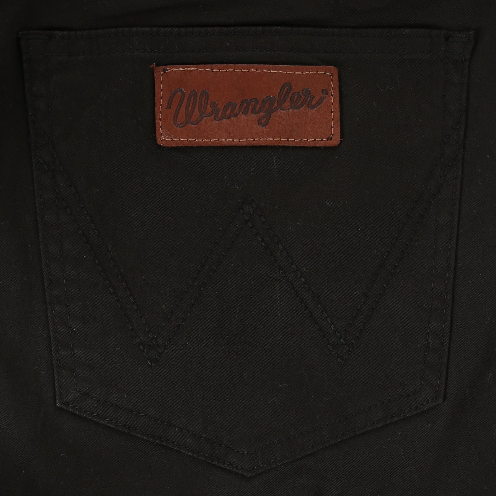Wrangler Retro® Black Slim Straight Jean