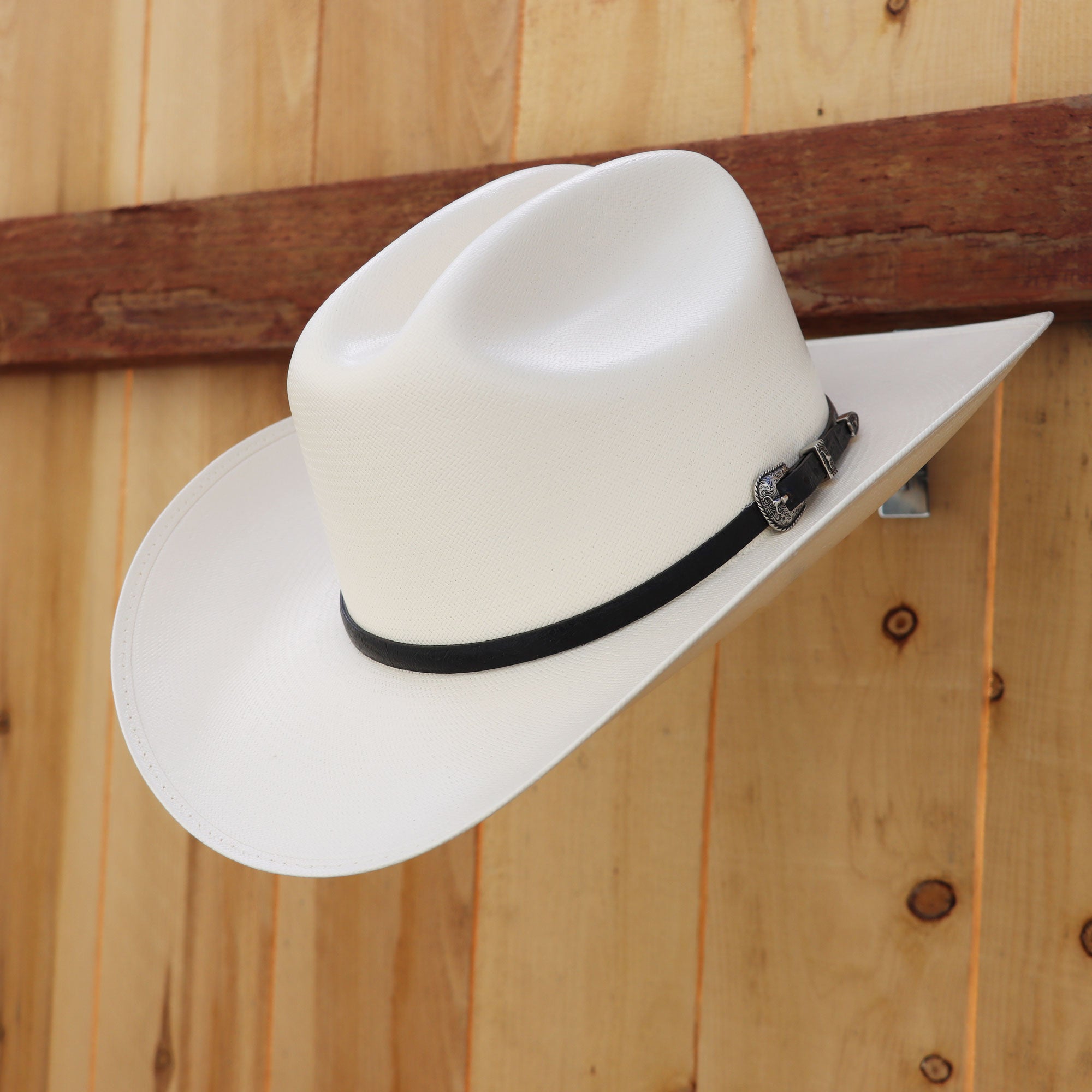 Cuernos Chuecos 150X Chaparral Black Hatband Straw Hat